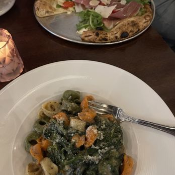 Black Oak on Fifth - Prosciutto Arugula Pizza & tricolor pasta - New American Near Me - Brooklyn, New York Black Oak on Fifth - Prosciutto Arugula Pizza & tricolor pasta - New American Near Me - Brooklyn, New York