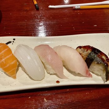 Oishi Sushi - Sushi Bars Near Me - Willowbrook, Illinois