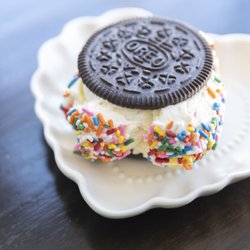 I delicious house-made ice cream sammy.