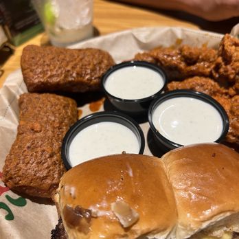 Chili's Grill & Bar - Triple Dipper - Tex-Mex Near Me - Honolulu, Hawaii Chili's Grill & Bar - Triple Dipper - Tex-Mex Near Me - Honolulu, Hawaii