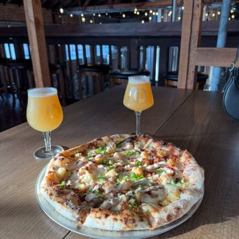 Original Pattern Brewing Company - Pizza and beer - Breweries Near Me - Oakland, California