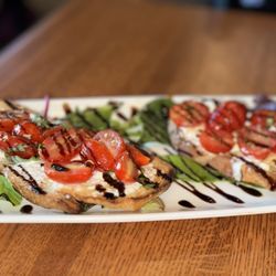 Cooper’s Hawk Winery & Restaurant