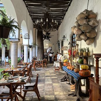 El Meson del Marques - Restaurant area - Mexican Near Me - Valladolid, YUC El Meson del Marques - Restaurant area - Mexican Near Me - Valladolid, YUC