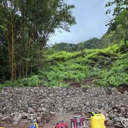 Mokoi Masonry - #MokoiMasonry #LuxuryRockWork #MossRockWalls #HawaiiMasonry #QualityCraftsmanship