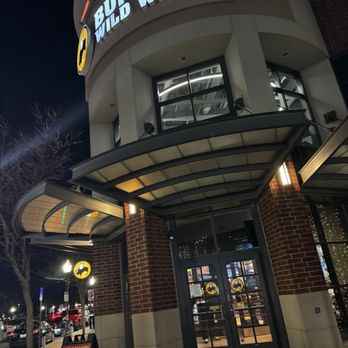 Buffalo Wild Wings - Chicken Wings Near Me - Royal Oak, Michigan