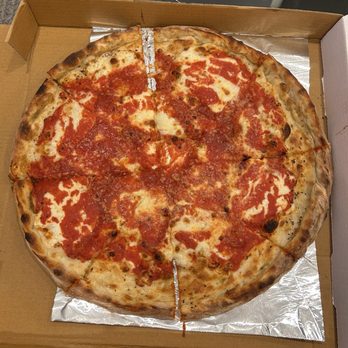 Arturo's - Cheese pizza - Italian Near Me - New York, New York