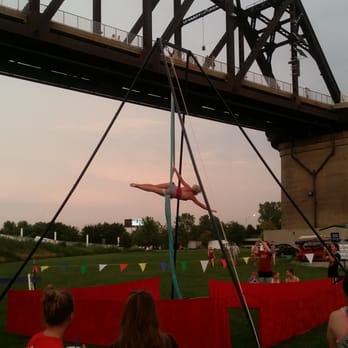 WFPK Waterfront Wednesday - Silks set up, doing circ du soleil type things - Performing Arts Near Me - Louisville, Kentucky WFPK Waterfront Wednesday - Silks set up, doing circ du soleil type things - Performing Arts Near Me - Louisville, Kentucky