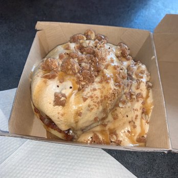 Cinnaholic - Caramel coffee cake! - Desserts Near Me - Cary, North Carolina Cinnaholic - Caramel coffee cake! - Desserts Near Me - Cary, North Carolina