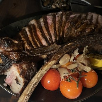 Sidecut Steakhouse - Steakhouses Near Me - Whistler, British Columbia