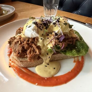Hole In The Wall - Williamsburg - Pulled Pork Benedict - Australian Near Me - Brooklyn, New York Hole In The Wall - Williamsburg - Pulled Pork Benedict - Australian Near Me - Brooklyn, New York