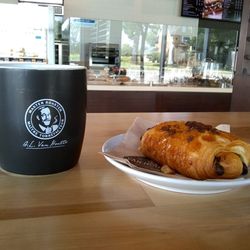 Cafe Van Houtte - Coffee and a chocolate croissant