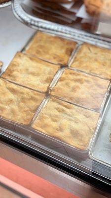 Cobblers Cakes & Kream by null