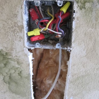Seven Electric - The inspector pointed out that this isn't the proper box for the ceiling fans as it may not provide enough support. - Electricians Near Me - Beverly Hills, California Seven Electric - The inspector pointed out that this isn't the proper box for the ceiling fans as it may not provide enough support. - Electricians Near Me - Beverly Hills, California