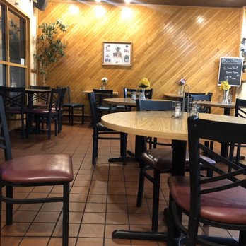 Mesa Pizza - Pizza Near Me - Santa Barbara, California