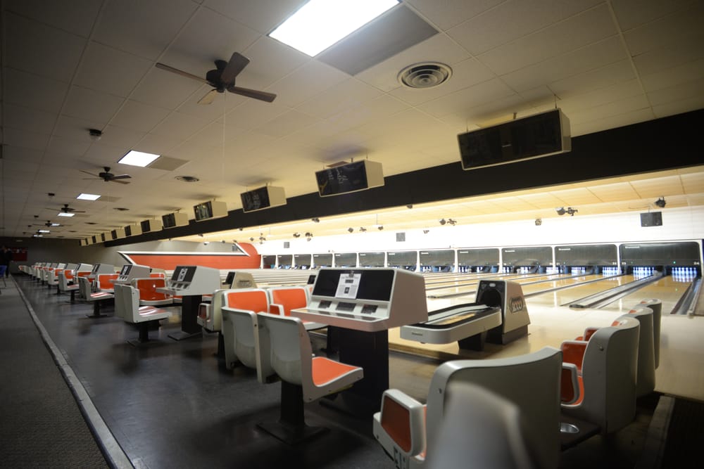 EASTON BOWLING CENTER Updated August 2024 101 Marlboro Ave, Easton