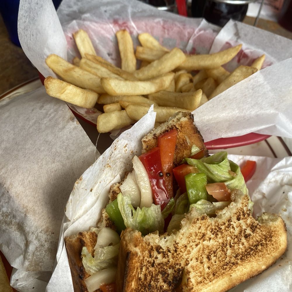 Annie's Cafe - Temecula - veggie sandwich that had to be modified to be vegan friendly - Breakfast & Brunch Near Me - Temecula, California