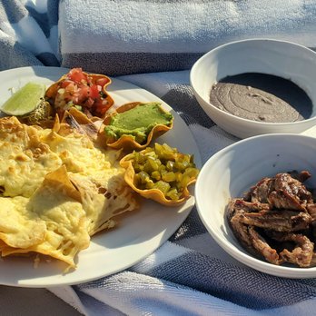 Hotel Mousai - Nachos with steak and beans on the side - Hotels Near Me - Puerto Vallarta, JAL