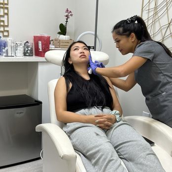 Aesthetic Sanctuary - Before procedure - Medical Spas Near Me - Honolulu, Hawaii Aesthetic Sanctuary - Before procedure - Medical Spas Near Me - Honolulu, Hawaii
