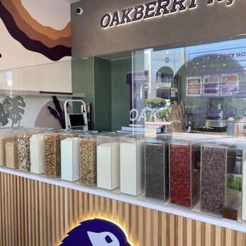 Oakberry Acai - Açaí bowl toppings - Juice Bars & Smoothies Near Me - San Diego, California Oakberry Acai - Açaí bowl toppings - Juice Bars & Smoothies Near Me - San Diego, California