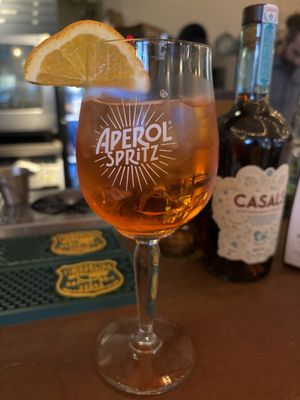Vinnie's Wine Shop & Cocktail Bar by null