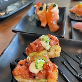 Kan Sushi - Spicy tuna over deep fried rice - Sushi Bars Near Me - Honolulu, Hawaii Kan Sushi - Spicy tuna over deep fried rice - Sushi Bars Near Me - Honolulu, Hawaii
