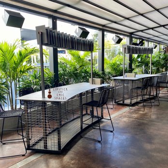 Le Chick - Outdoor High Top - Cocktail Bars Near Me - Miami, Florida Le Chick - Outdoor High Top - Cocktail Bars Near Me - Miami, Florida