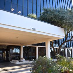 Quantum Pain And Orthopedic - Building Exterior