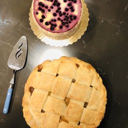 a blueberry pie and a blueberry pie