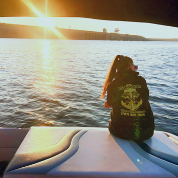 El Dorado Mobile Marine - Enjoying the sunset - Boat Repair Near Me El Dorado Mobile Marine - Enjoying the sunset - Boat Repair Near Me