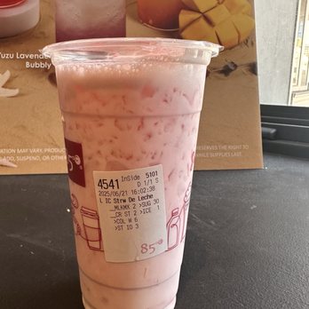85°C Bakery Cafe-Ala Moana - Strawberry De Leche drink - Bakeries Near Me - Honolulu, Hawaii 85°C Bakery Cafe-Ala Moana - Strawberry De Leche drink - Bakeries Near Me - Honolulu, Hawaii