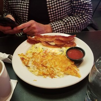 Drake Diner - Diners Near Me - Des Moines, Iowa Drake Diner - Diners Near Me - Des Moines, Iowa