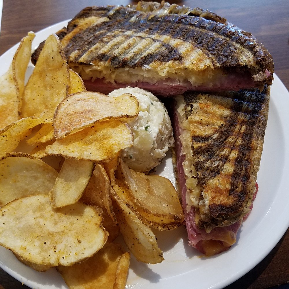 Graze 1885 - Reuben and chips with potato salad - Cafes Near Me - Vincennes, Indiana