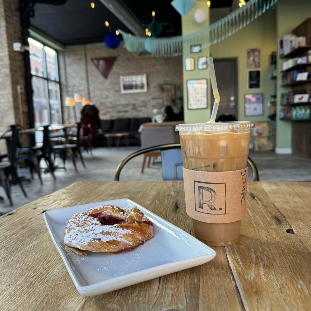 Ridman's Coffee - Ambiance - Coffee & Tea Near Me - Chicago, Illinois Ridman's Coffee - Ambiance - Coffee & Tea Near Me - Chicago, Illinois