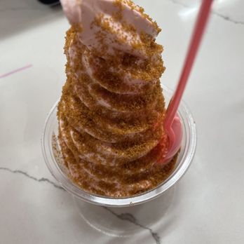 CREAM Soft Serve Bar - Strawberry with Graham Cracker topping - Desserts Near Me - Kent, Washington
