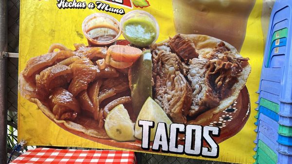 Cárnitas Los Gabrieles by null