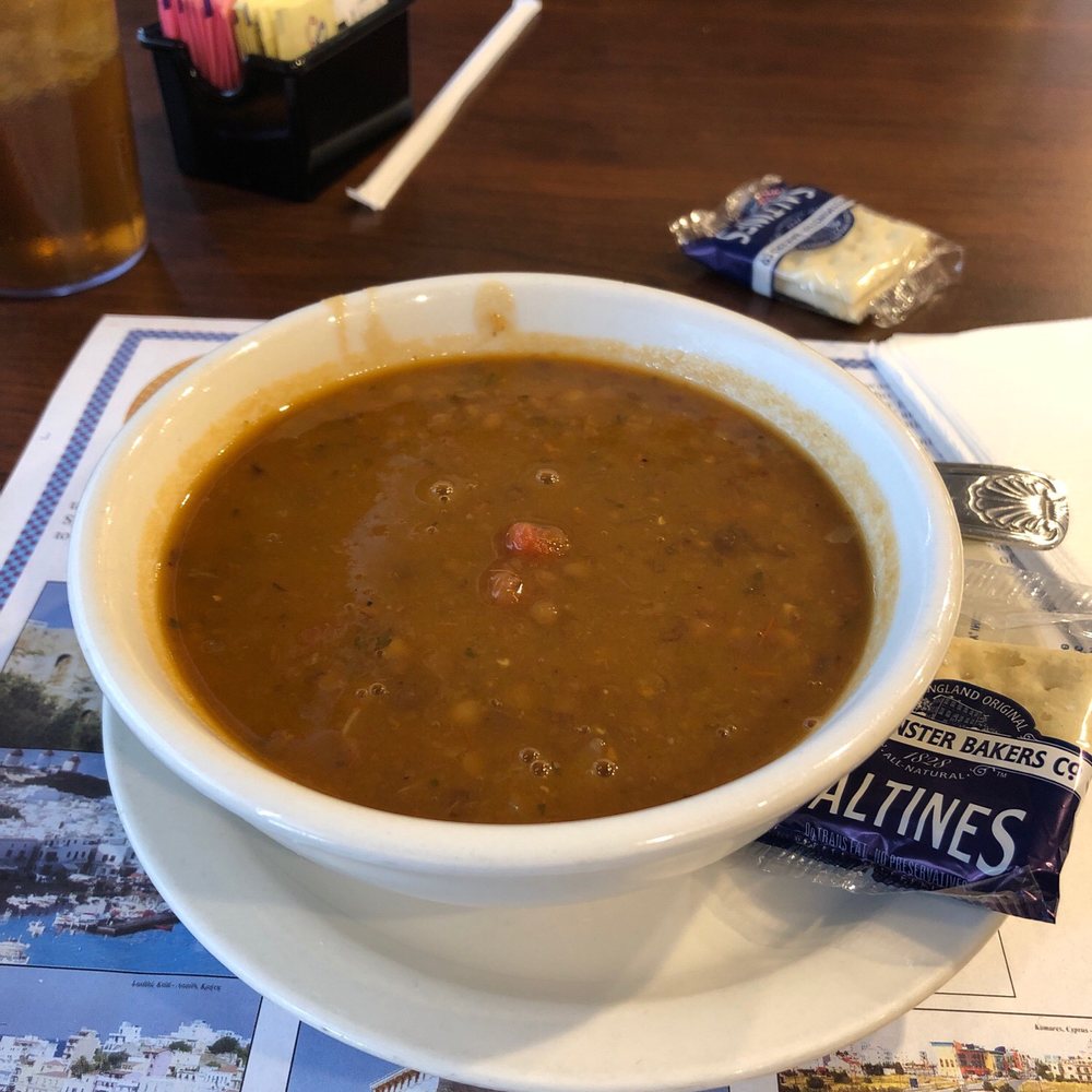 Gal'is Gyro & Grill - Lentil soup with crackers - Greek Near Me - Pittsburgh, Pennsylvania Gal'is Gyro & Grill - Lentil soup with crackers - Greek Near Me - Pittsburgh, Pennsylvania
