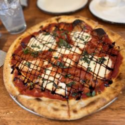 Truckee Brewing Company - Restaurant - 12" MARGHERITA PIZZA