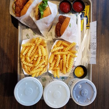 Shake Shack I-Drive - Ice Cream & Frozen Yogurt Near Me - Orlando, Florida Shake Shack I-Drive - Ice Cream & Frozen Yogurt Near Me - Orlando, Florida