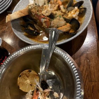 Hank’s Oyster Bar, Dupont Circle - Seafood Near Me - Washington, DC, District of Columbia Hank’s Oyster Bar, Dupont Circle - Seafood Near Me - Washington, DC, District of Columbia