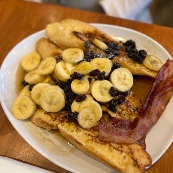 Ruby Slipper Central Business District - Banana Foster Pain Perdu - Breakfast & Brunch Near Me - New Orleans, Louisiana Ruby Slipper Central Business District - Banana Foster Pain Perdu - Breakfast & Brunch Near Me - New Orleans, Louisiana