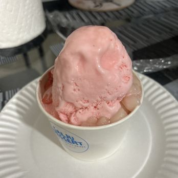 Salju Dessert - Strawberry with mochi and strawberry - Desserts Near Me - Alhambra, California
