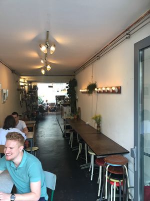 Blackbird coffee & vintage by null