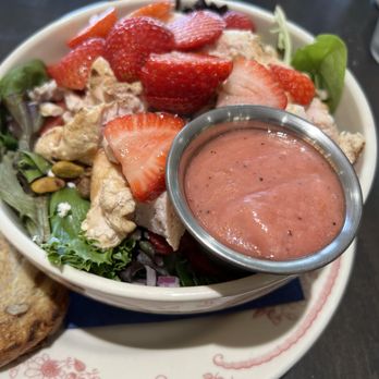 Eggstasy - Strawberry salud with raspberry vinaigrette - Breakfast & Brunch Near Me - Phoenix, Arizona