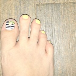 DL Nails - Love them here!