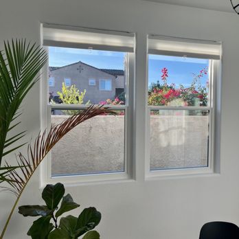 Pelican Replacement Windows - Dining room - Windows Installation Near Me - Vista, California