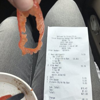 Chick-fil-A - Rotten tomatoes! Yum! - Fast Food Near Me - Selma, Texas