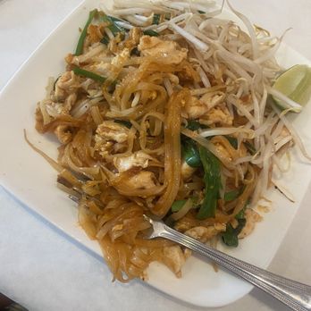 SriPraPhai Thai Restaurant - Chicken N-1. Pad Thai - Thai Near Me - Williston Park, New York SriPraPhai Thai Restaurant - Chicken N-1. Pad Thai - Thai Near Me - Williston Park, New York