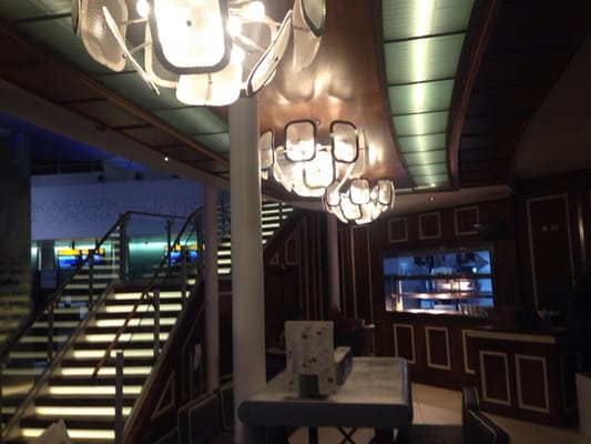 The Queen’s Arms by null