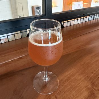 Homage Brewing - Pink guava - Wine Bars Near Me - Los Angeles, California