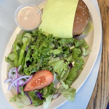 Norco's Best Burgers - Cheeseburger with salad - Fast Food Near Me - Norco, California Norco's Best Burgers - Cheeseburger with salad - Fast Food Near Me - Norco, California